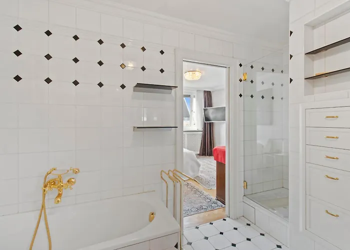 Spacious Penthouse With Stephen Cathedral View Apartamento
