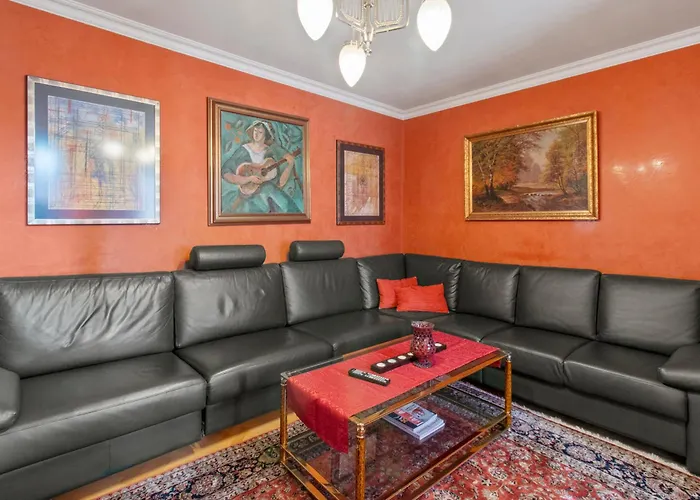 Spacious Penthouse With Stephen Cathedral View * Viena