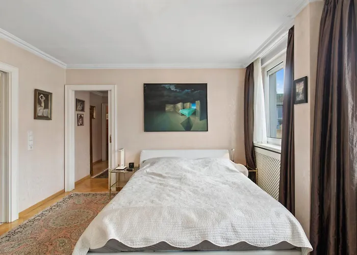 Spacious Penthouse With Stephen Cathedral View *