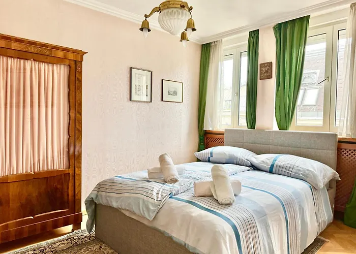 Apartamento Spacious Penthouse With Stephen Cathedral View